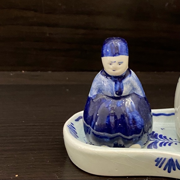 DELFTS Holland Dutch Boy Girl Salt & Pepper Shaker - Picture 6 of 14
